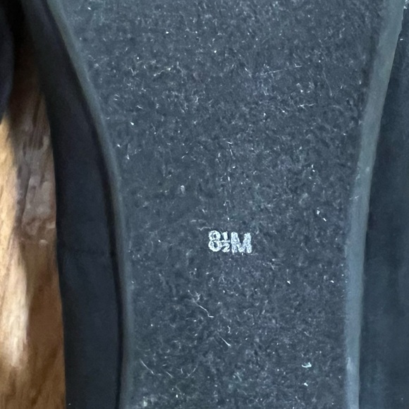 G by Guess bow pumps, size 8.5 - Picture 7 of 15